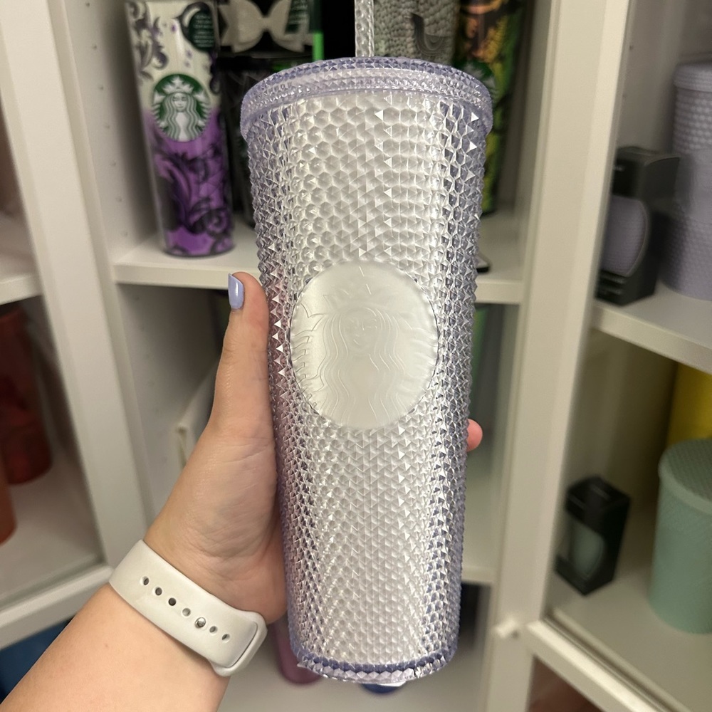 Starbucks glow in dark